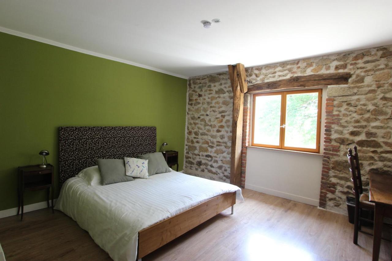 Bed and Breakfast Combrailleurs Espinasse Экстерьер фото