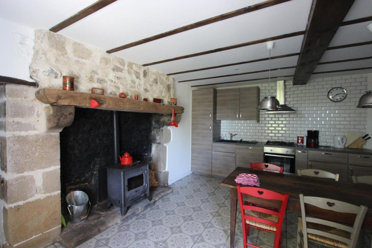 Bed and Breakfast Combrailleurs Espinasse Экстерьер фото